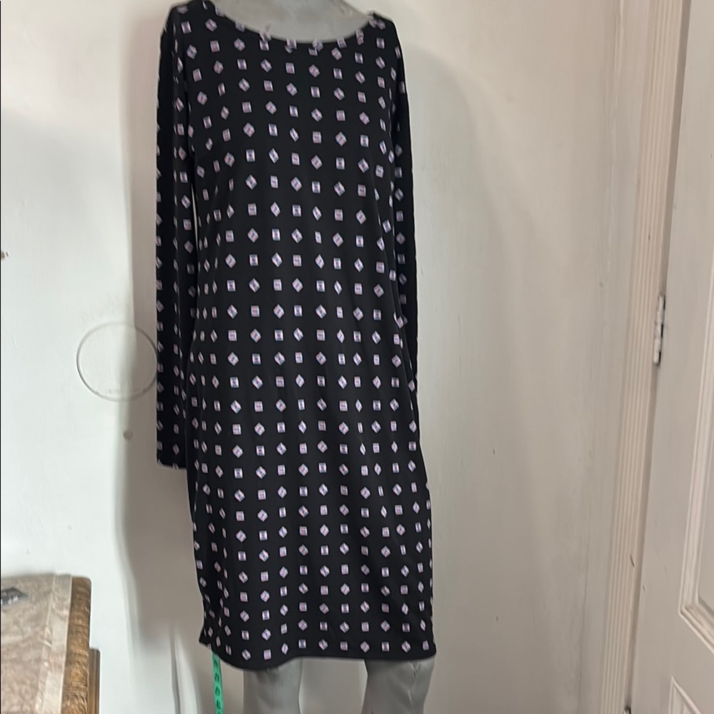 Elegant Black and White Patterned Dress